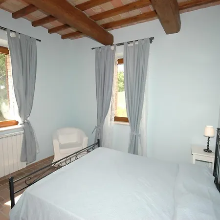 Stazione Ponte Rio Sleeps 10 Pool Wifi Chioano
